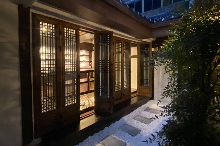 Hanok Royal Korean Cooking Class in Insadong, Seoul — photo 1