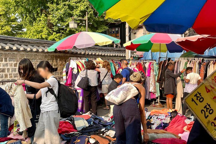 Contemporary & Retro Seoul Private Food Walk, Seoul — photo 4