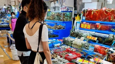 Noryangjin Fish Market Seafood Dinner Walk