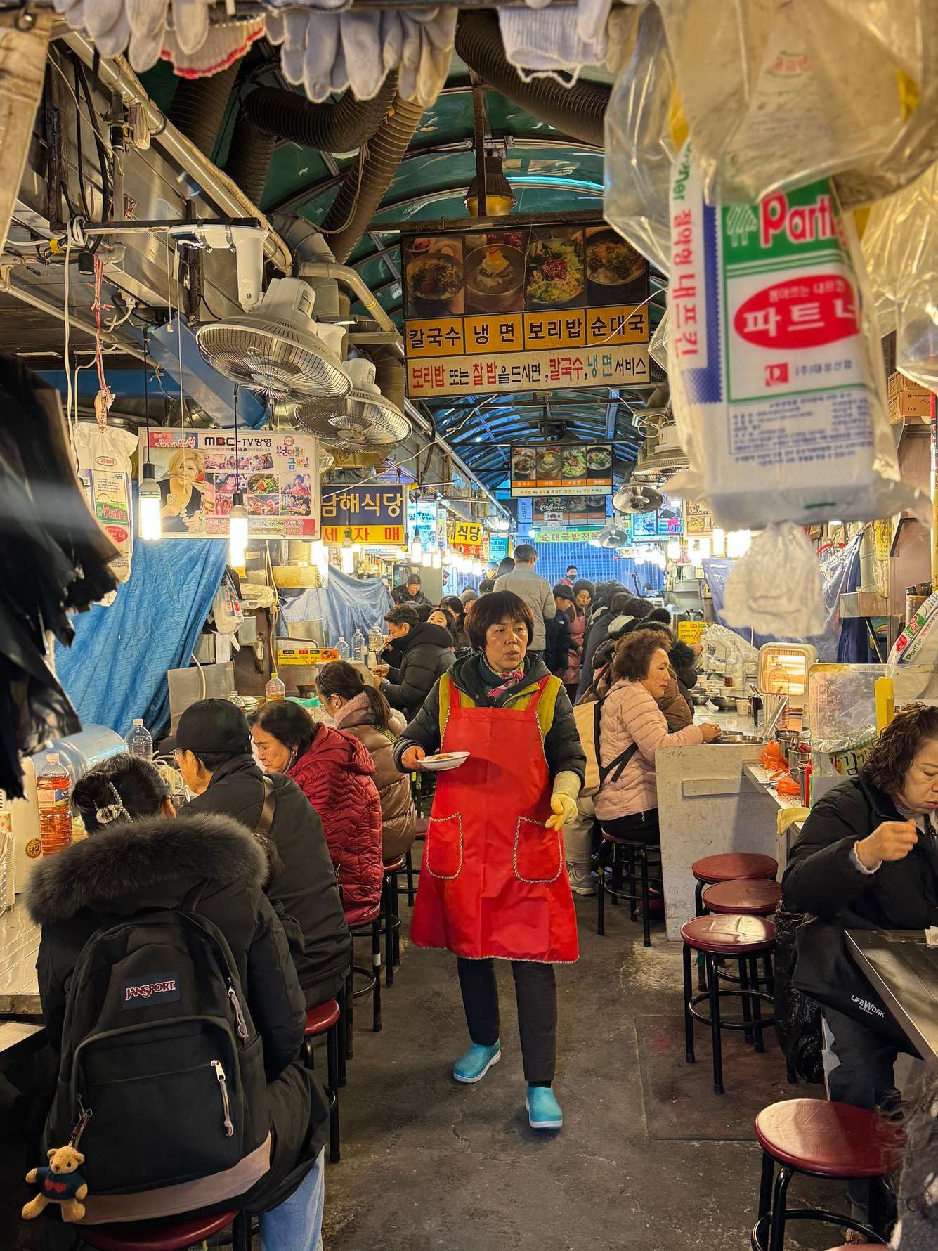 Namdaemun 12-Food Walk & City Wall Trail, Seoul — photo 2