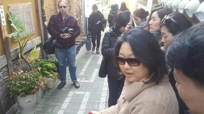 Bukchon Hanok Food Walk with Tea Tasting