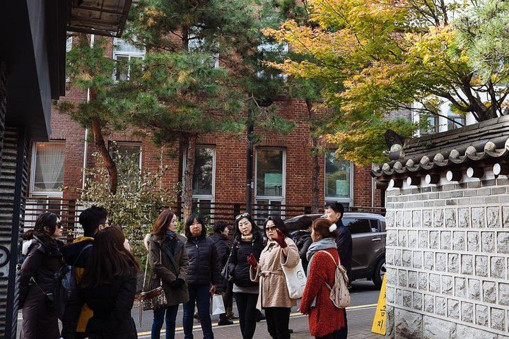 Bukchon Hanok Food Walk with Tea Tasting, Seoul — photo 3