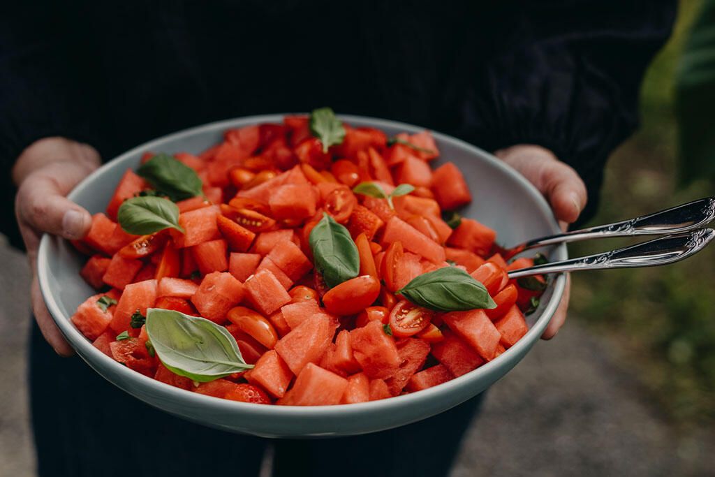 Jordbær, tomat og vannmelonsalat