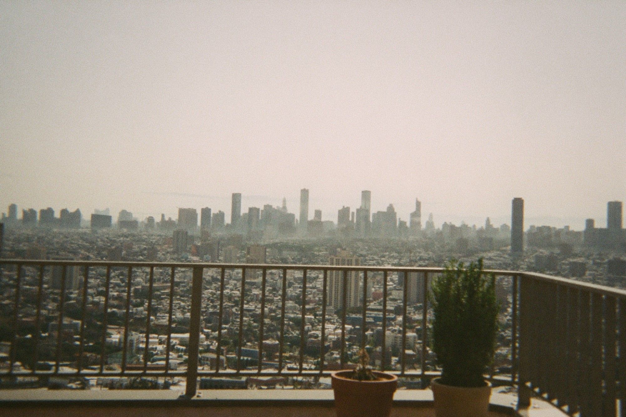 Hazy Taipei skyline