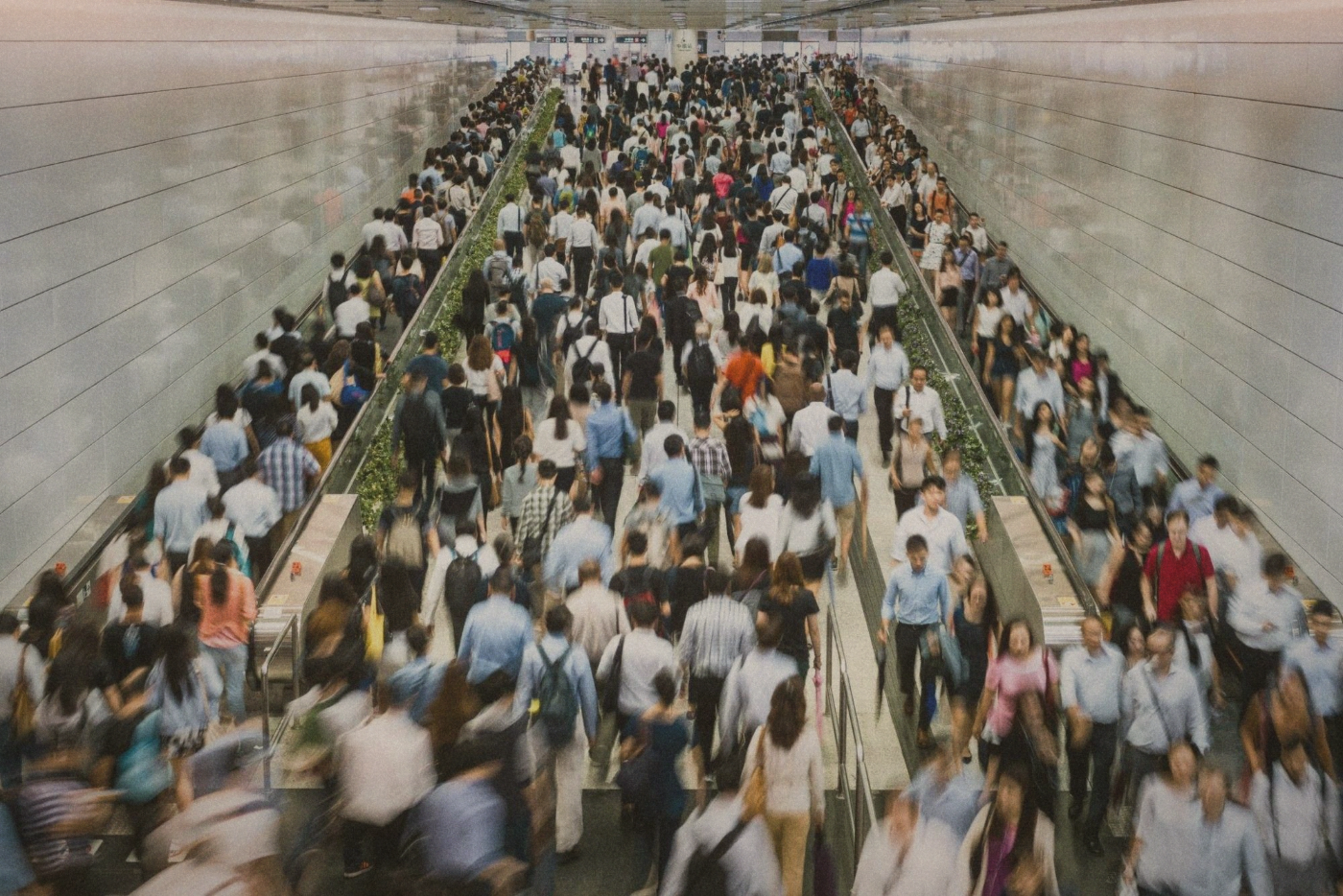 Breathwork for Urban Stress: How Three Minutes Changed My Commute