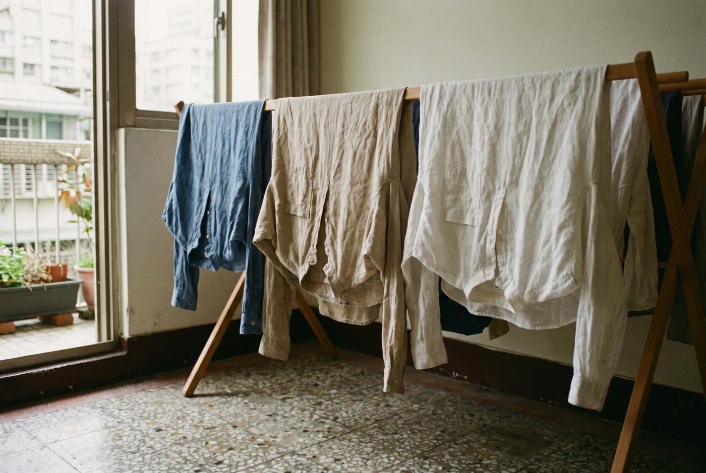 Illustration: Cotton and linen clothes drying indoors