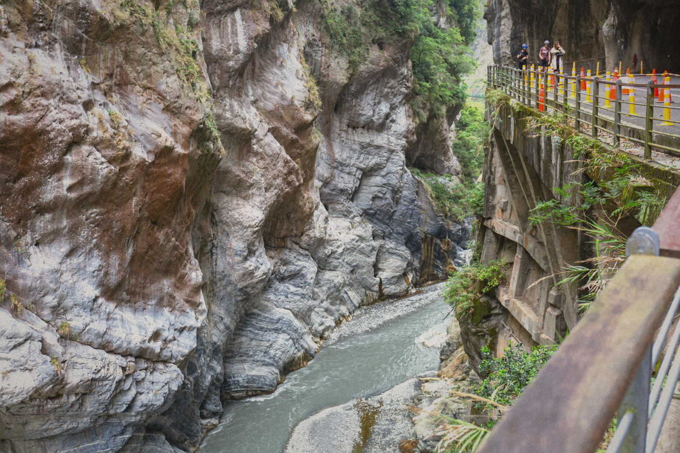 Taroko Gorge, photographed in April 2019. Archival image; it does not show current trail access.