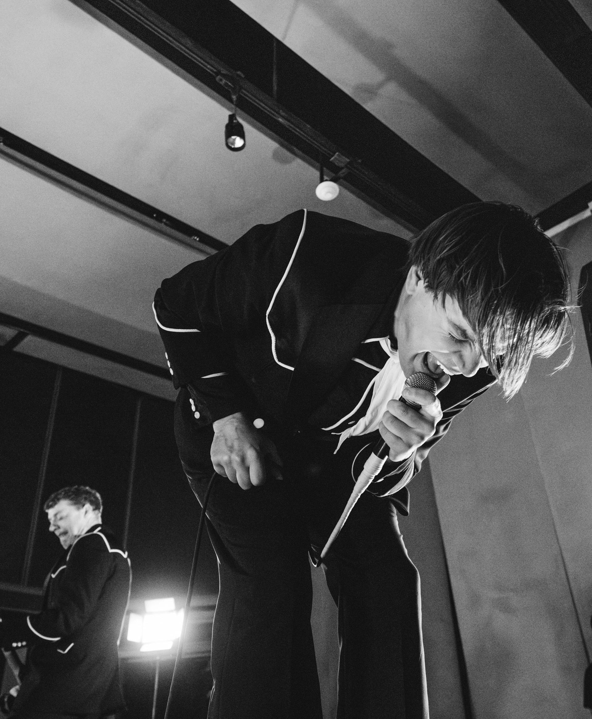 The Hives Live Session in Mexico City at Reactor105.7 by Alan Cortés