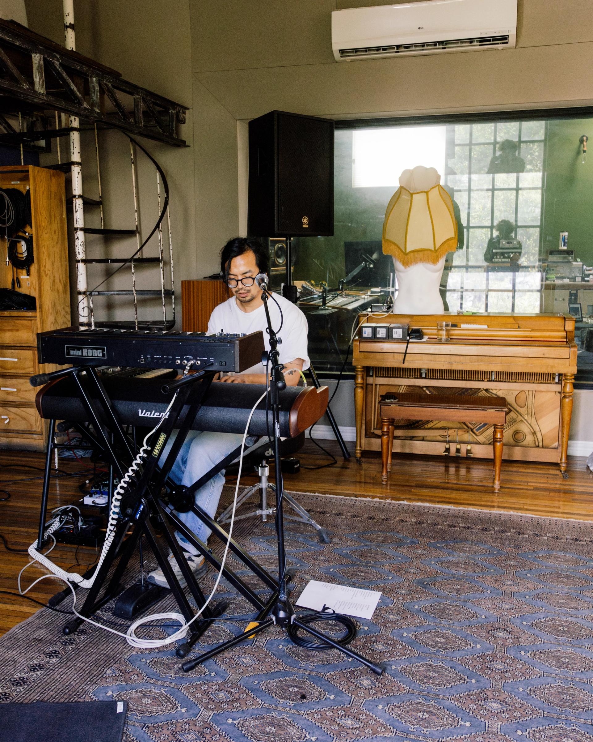 Unknown Mortal Orchestra Ensayando en Panoram Studios en Ciudad de México - Fotografía por Alan Cortés