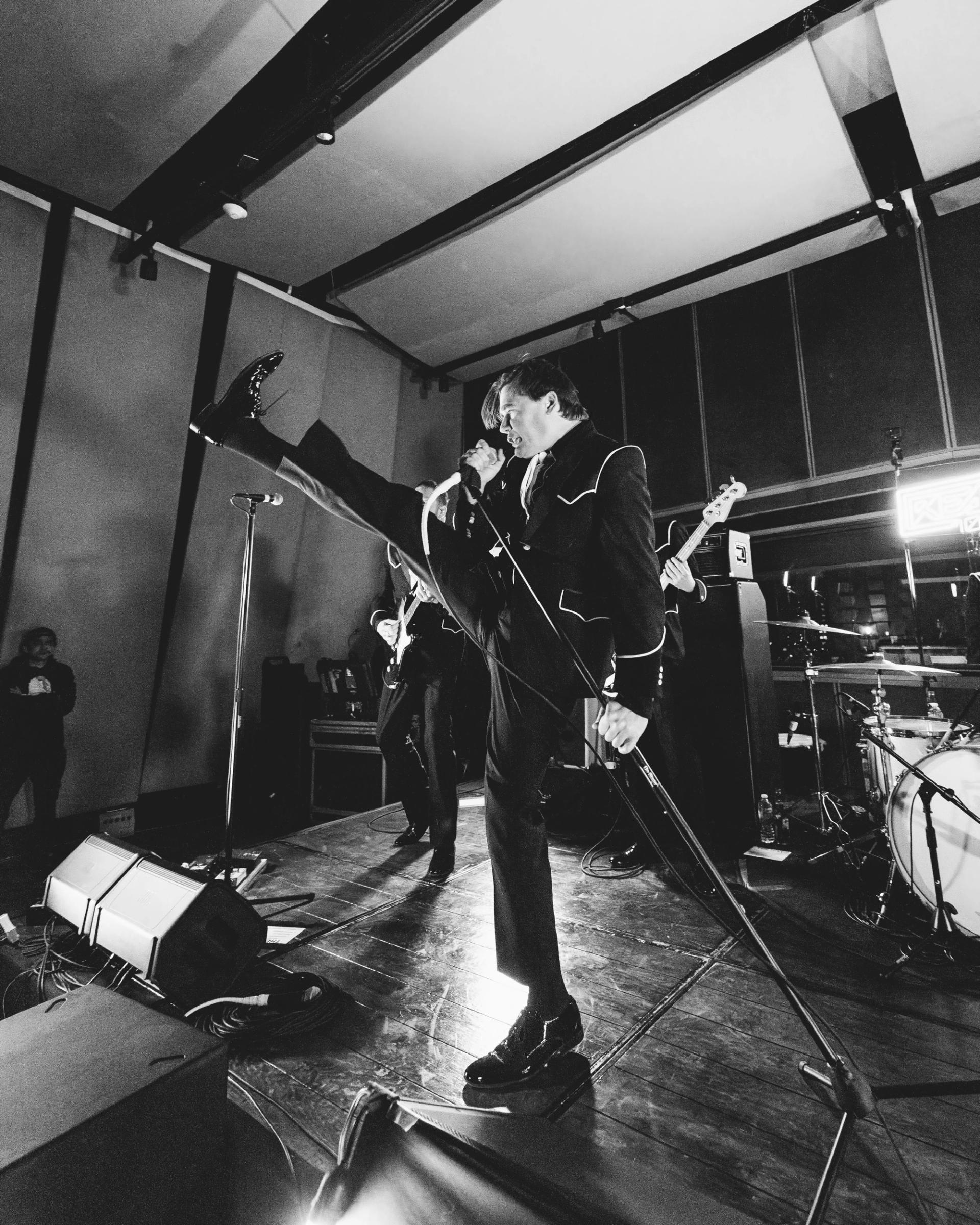 The Hives - Sesión en vivo por Reactor 105.7 - Fotografía por Alan Cortés