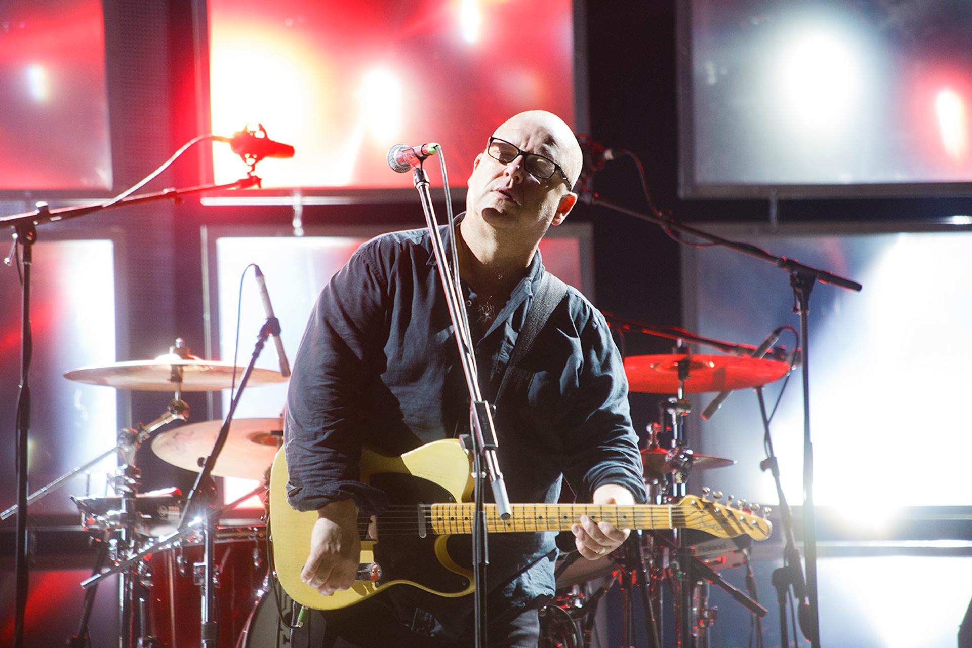 Pixies tocando en vivo en concierto en Ciudad de México - Fotografía por Alan Cortés