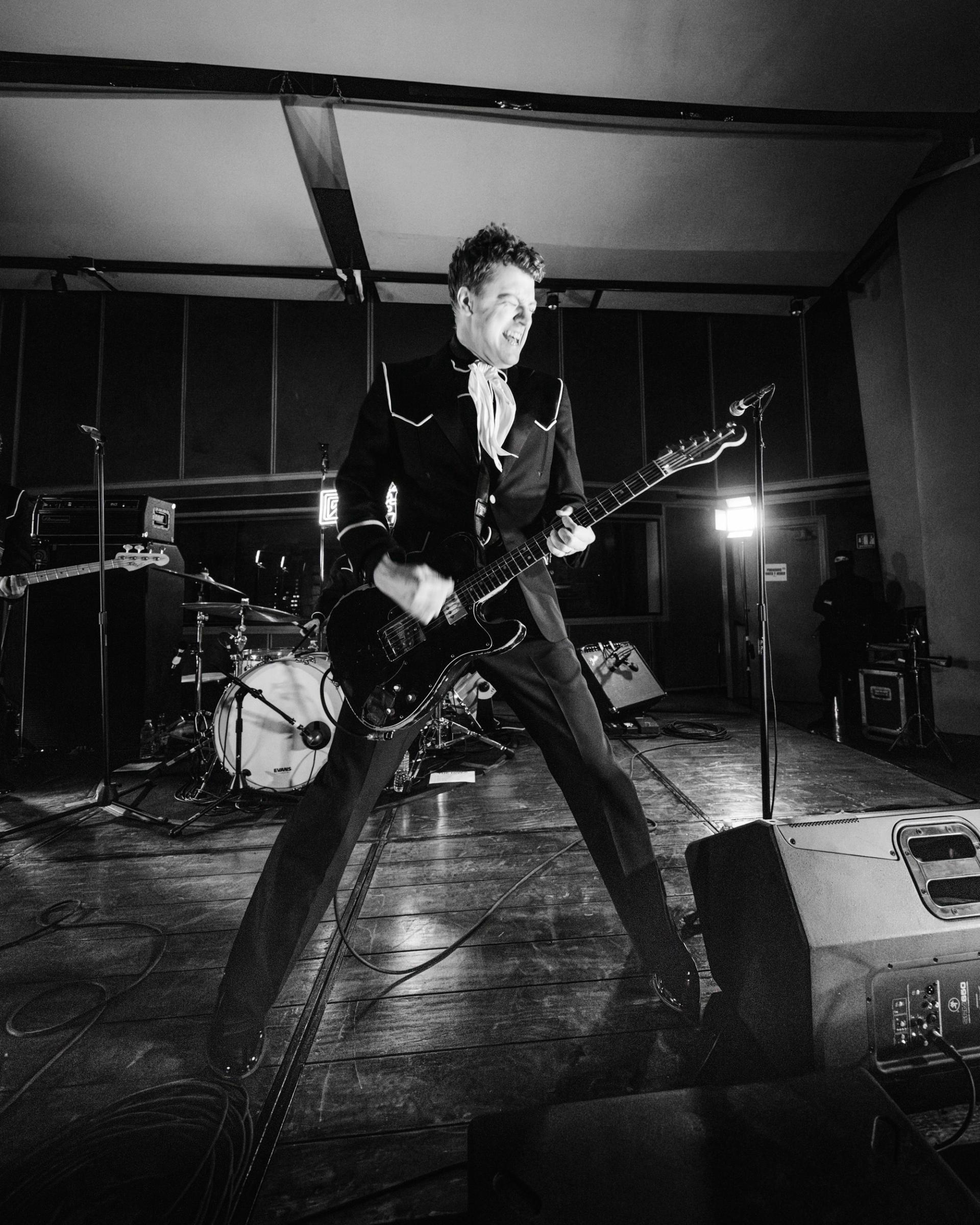 The Hives Live Session in Mexico City at Reactor105.7 Photographed by Alan Cortés