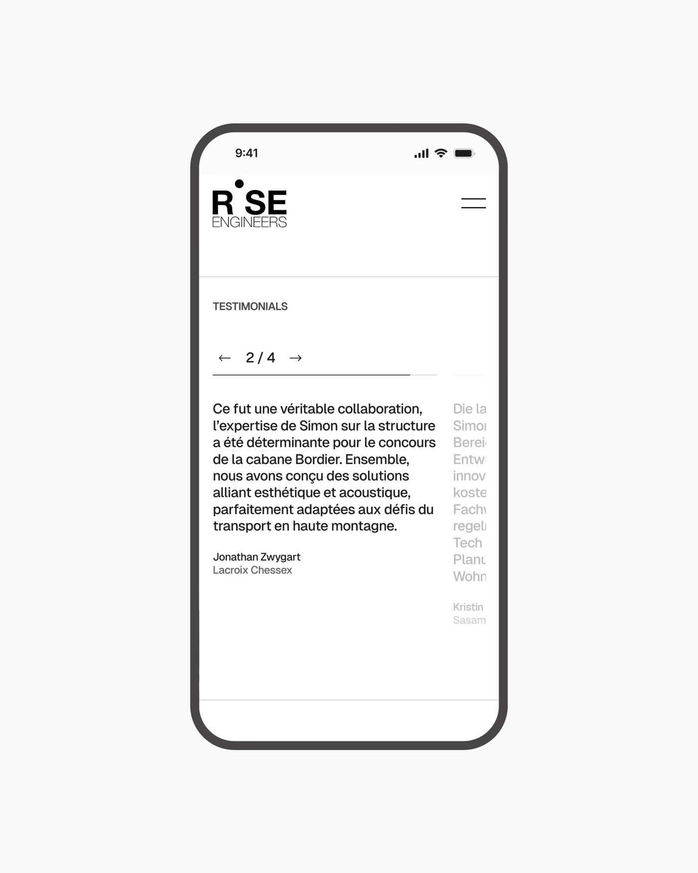 Smartphone mit einem Kundenzitat auf der Webseite von RISE Engineers