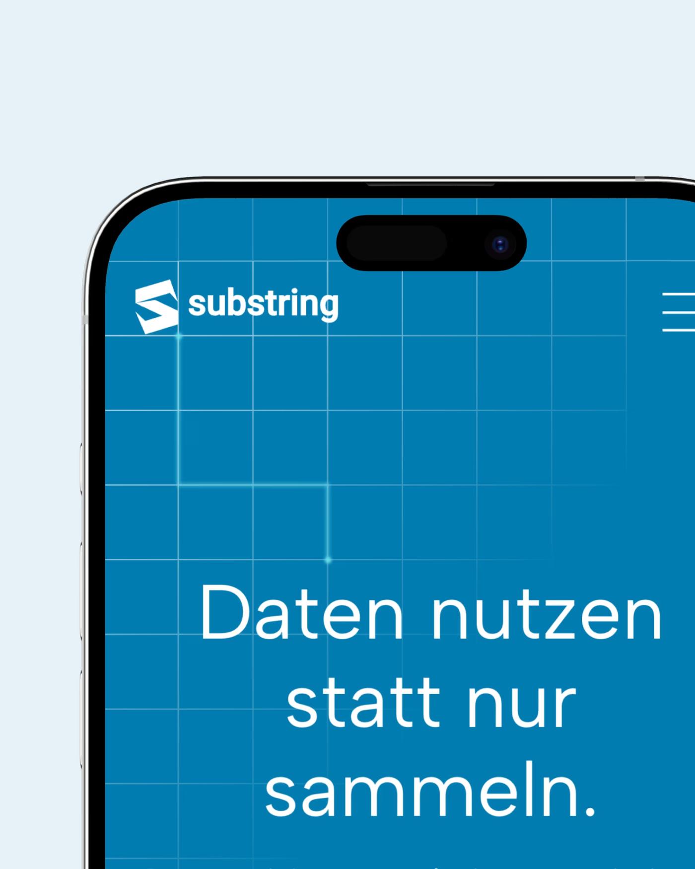 Smartphone mit dem Claim von Substring: «Daten nutzen statt nur sammeln.»