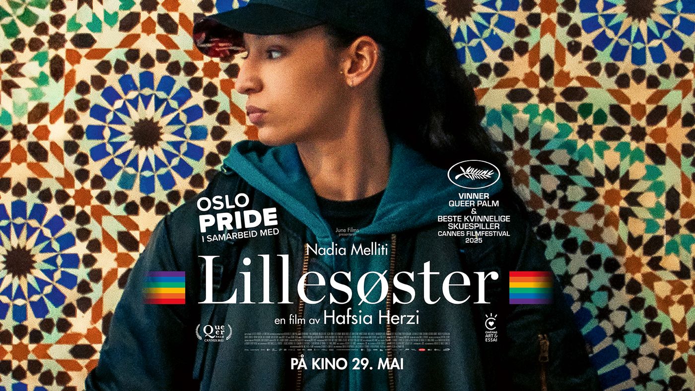 Lillesøstera liggende Pride-flagg