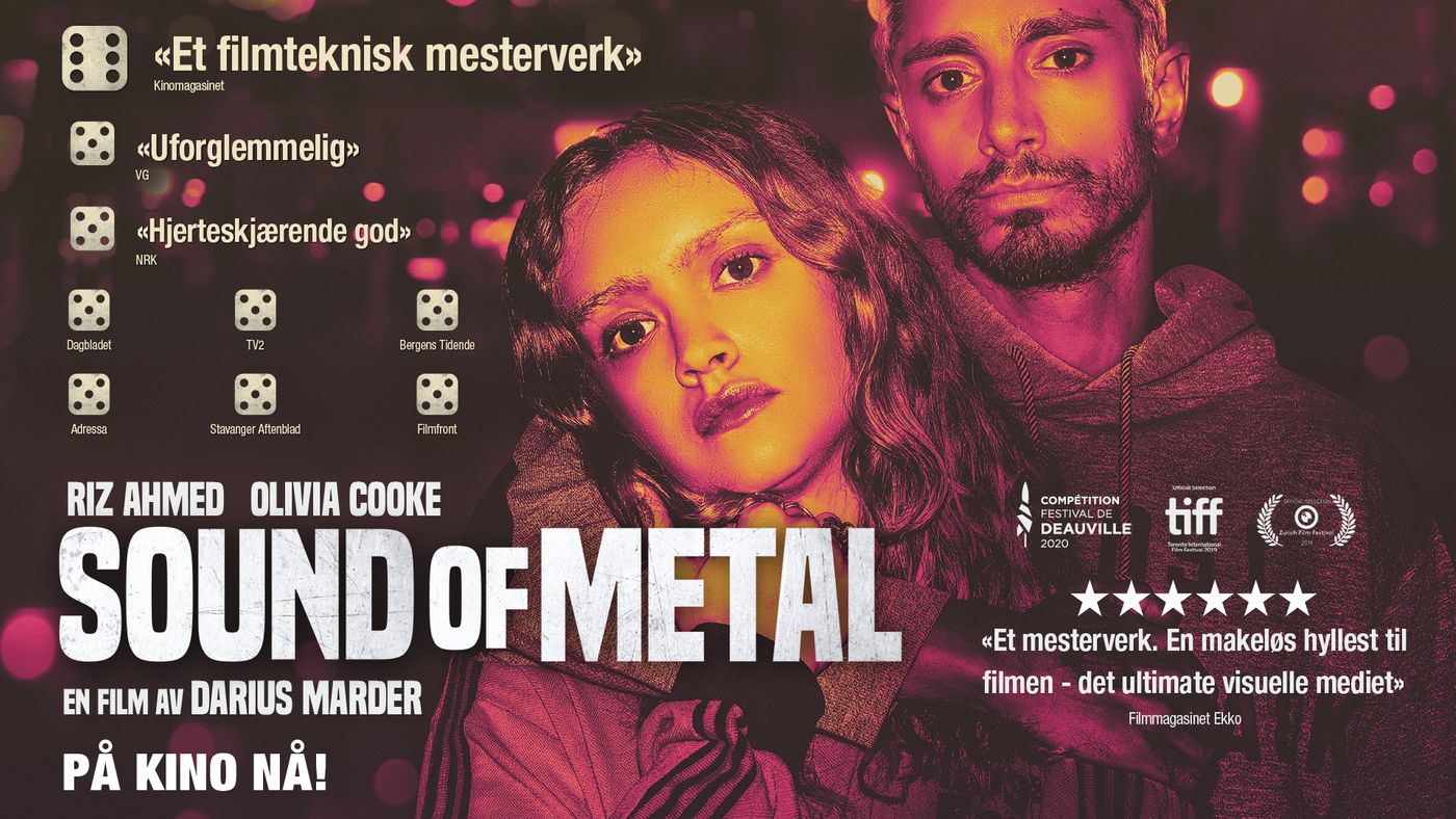 Filmplakat for Sound of Metal som viser en mann og en kvinne og utdrag fra anmeldelser med terningkast 5 og 6.