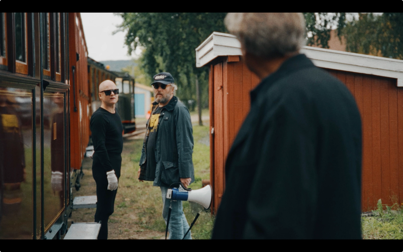The Flamingo on set