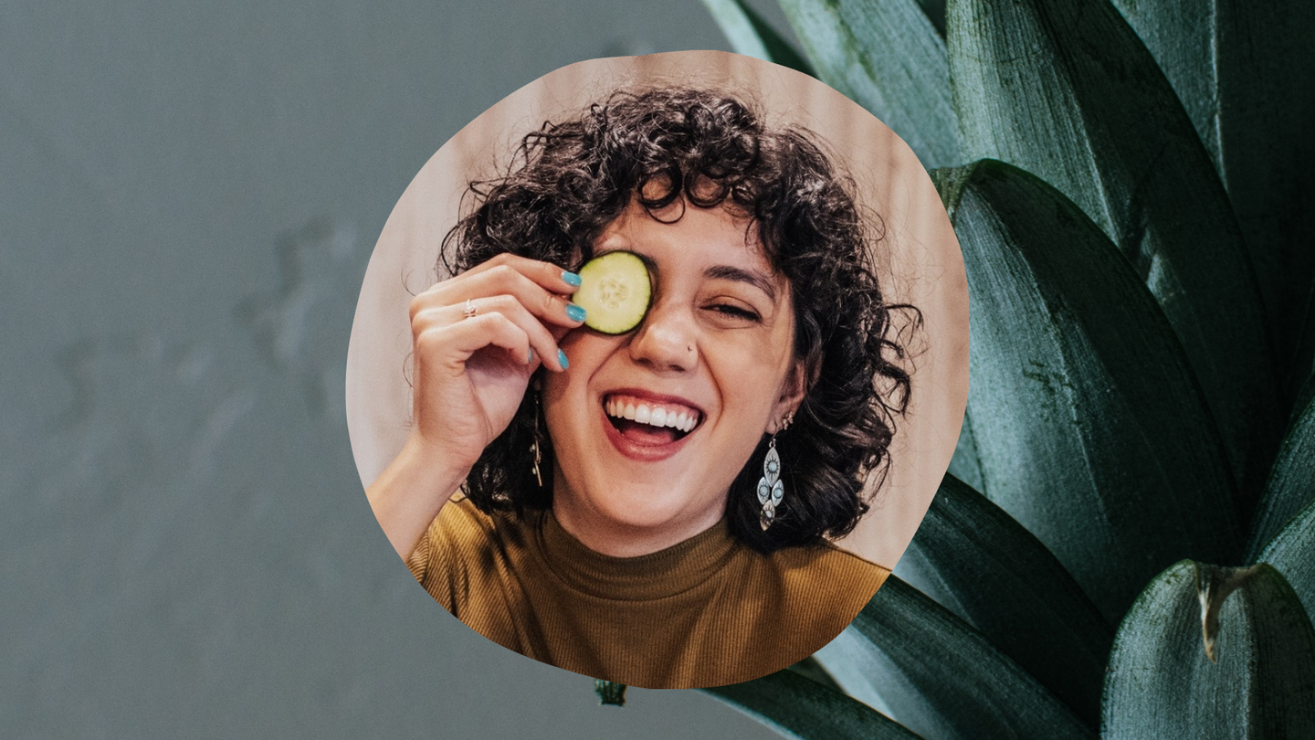 Portrait of wellness coach Valeria Hernandez with plant-based food and mindfulness icons