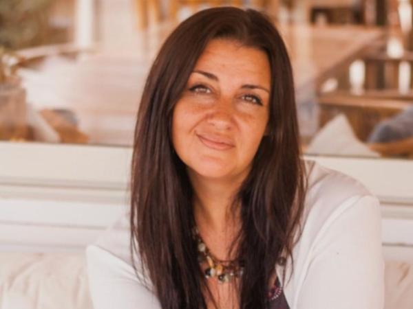 Headshot of Michelle Dale