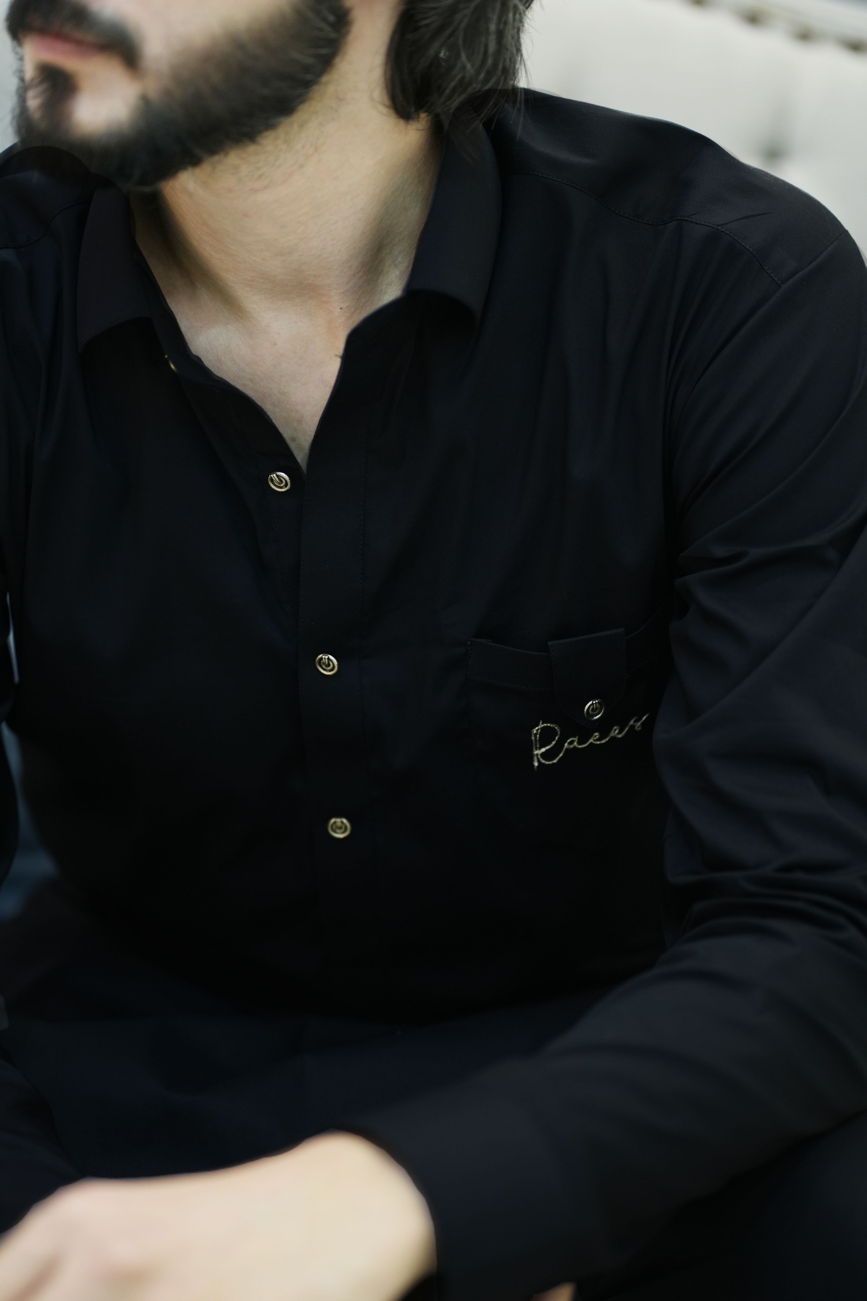 Raees Signature Black