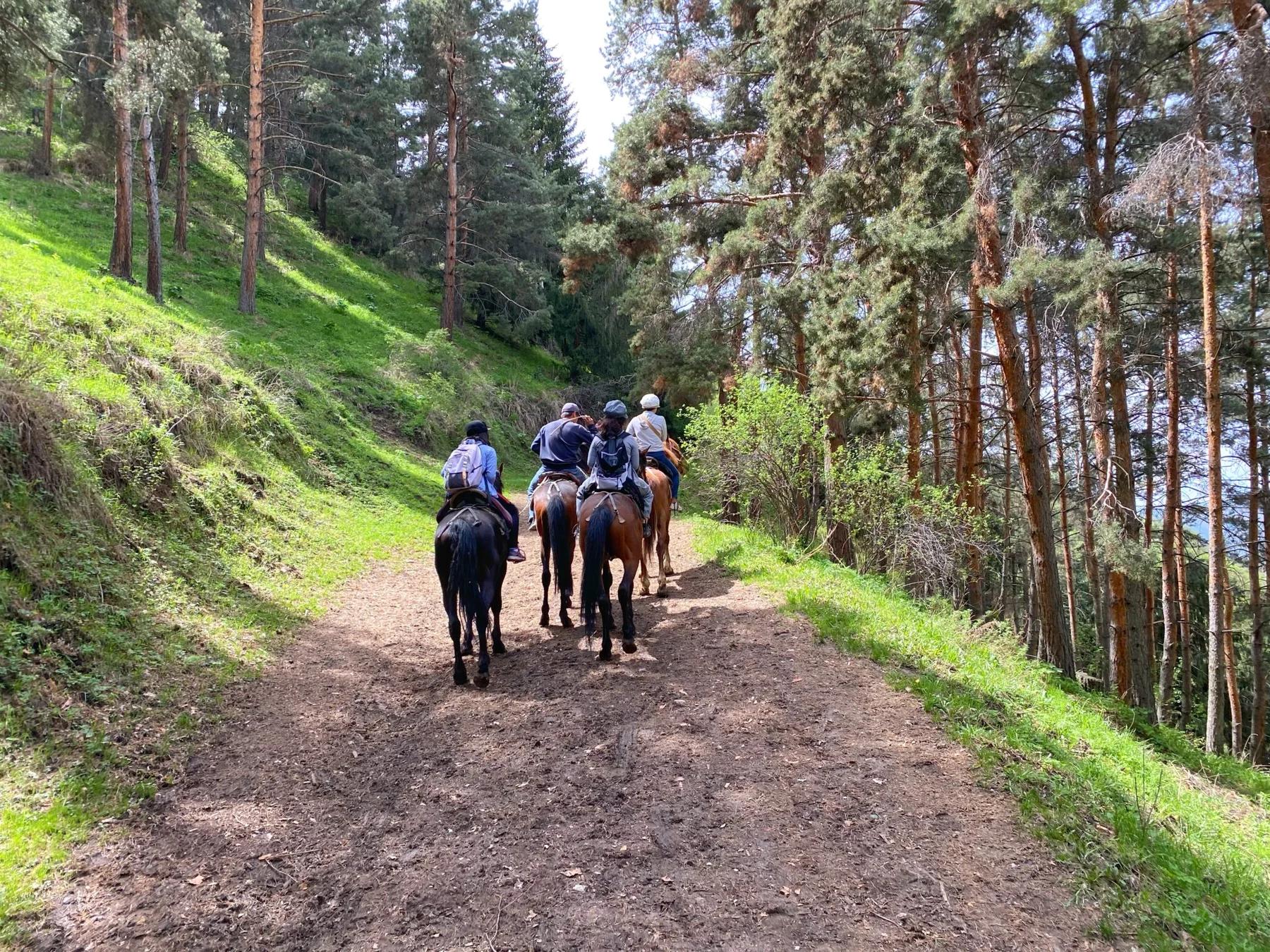 Horseback riding in Chon Kemin