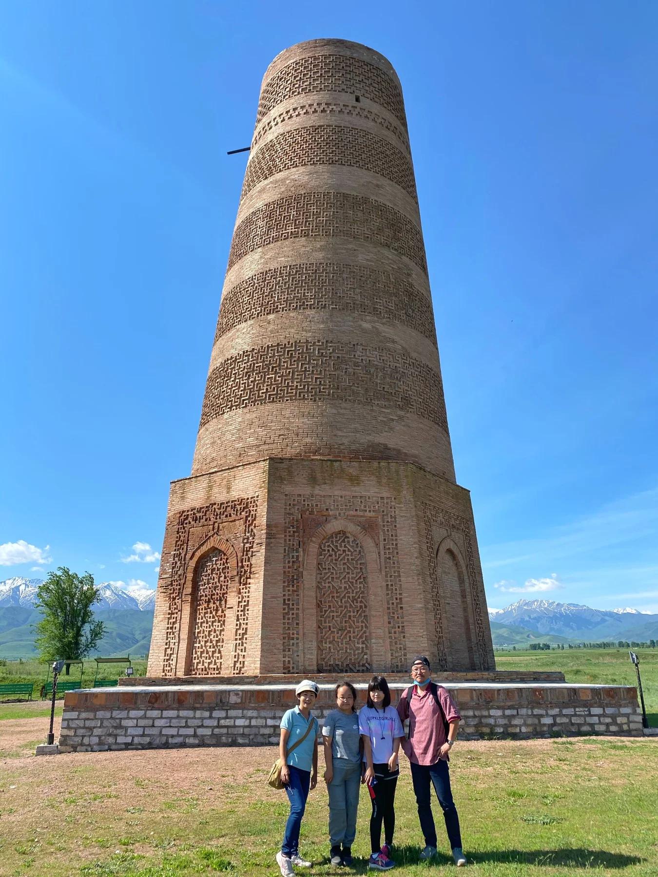 Son Kol lake, Kyrgyzstan, on the 2 day private tour