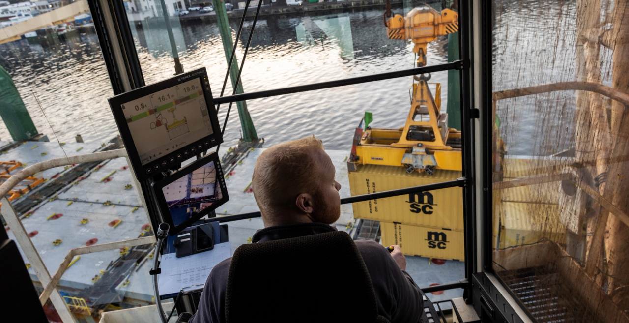 Crane operator in the harbor crane