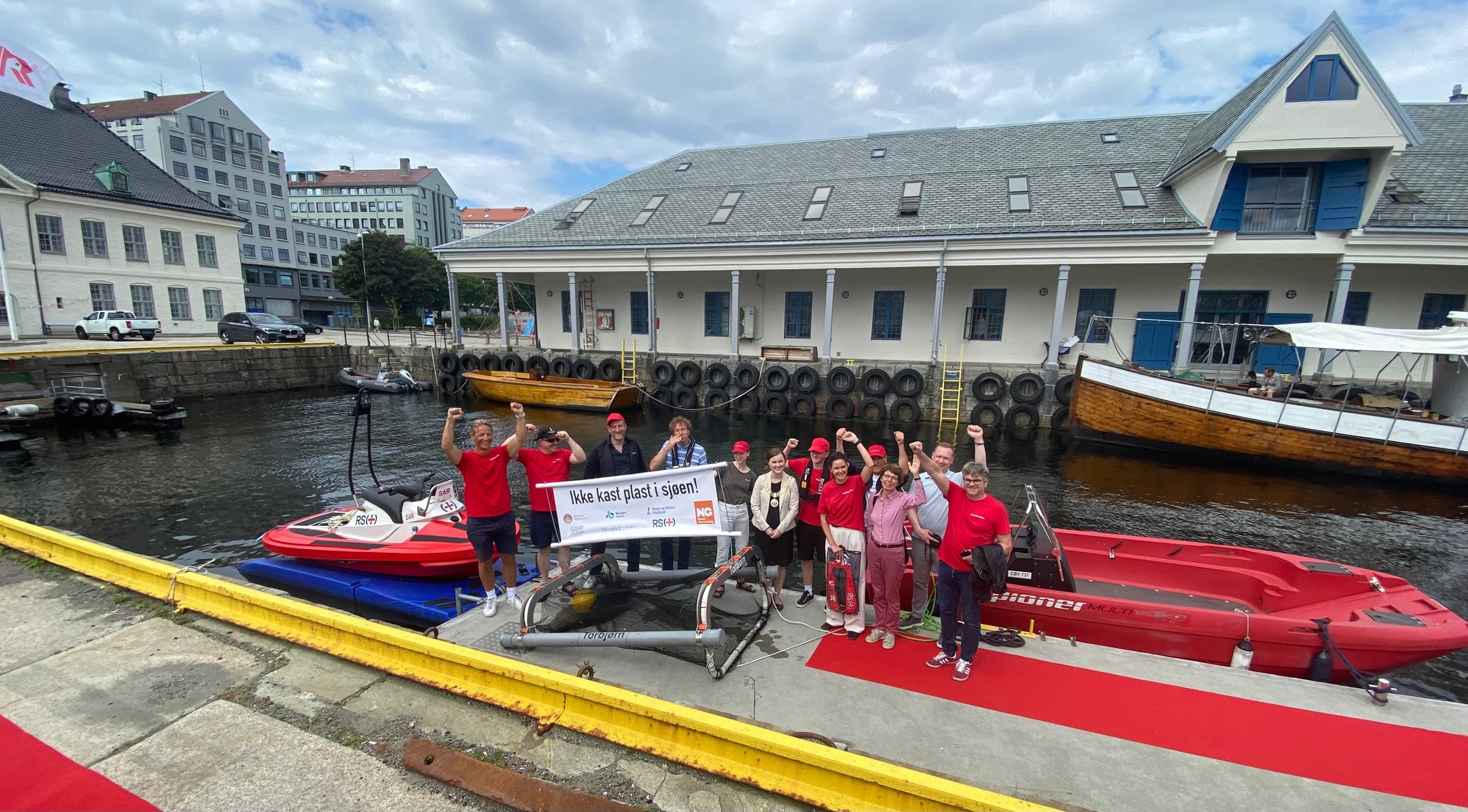 Plastpatruljen samlet på Munkebryggen