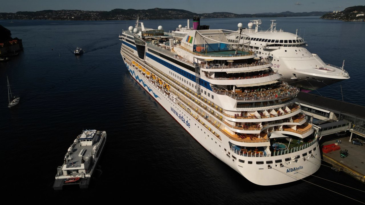 Many cruise tourists want to visit Bergen and the West Coast of Norway