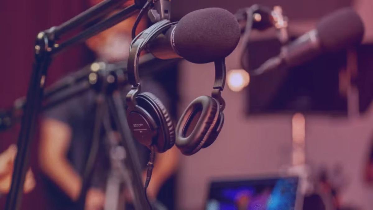 Los Mejores Audífonos para Monitorear tu Podcast: Escucha Cada Detalle