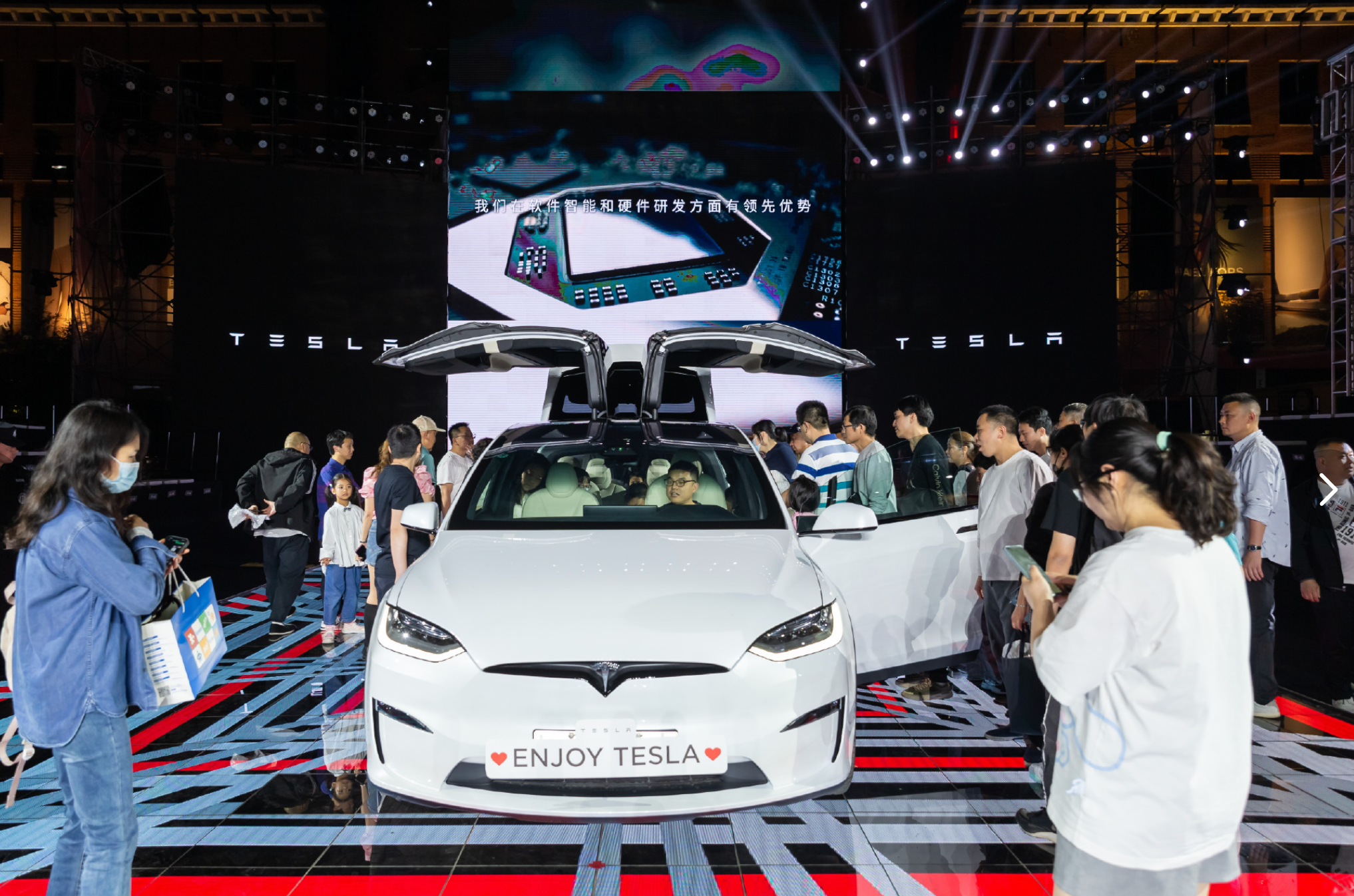 China's Geely Unveils New Electric Car Brand to Take on Tesla, BYD