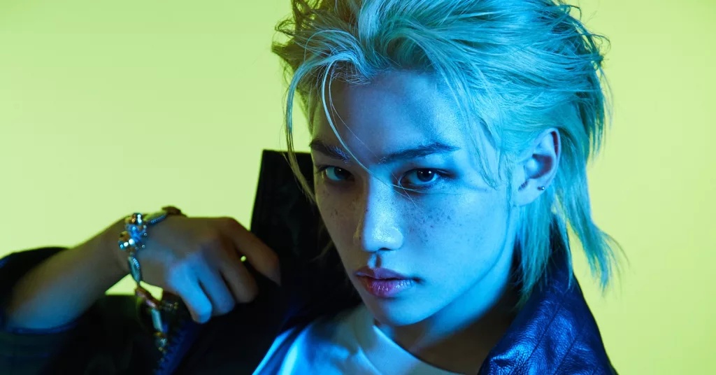 Stray Kids' Felix earned the title of 'babygirl' with his androgynous looks. Photo: Louis Vuitton