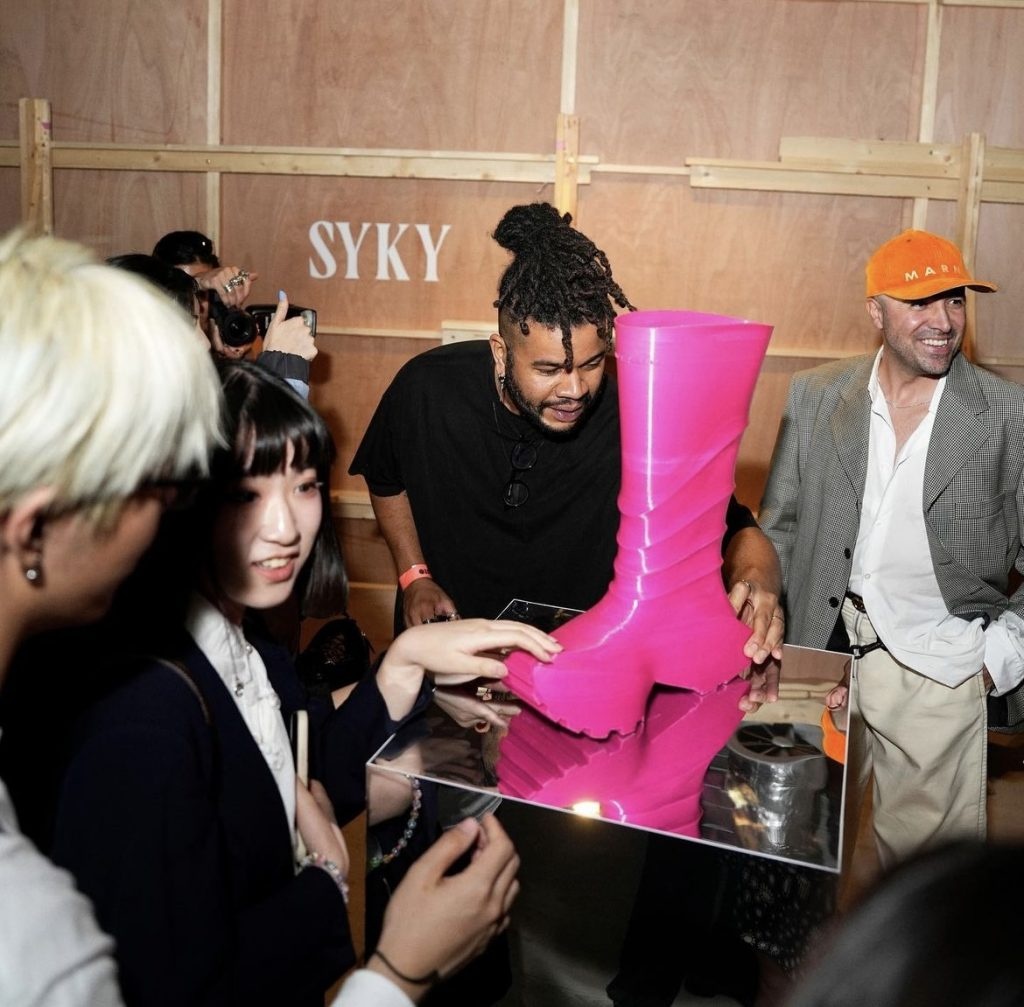 SYKY teamed up with The British Fashion Council to bring digital fashion to LFW. Photo: SYKY via Instagram
