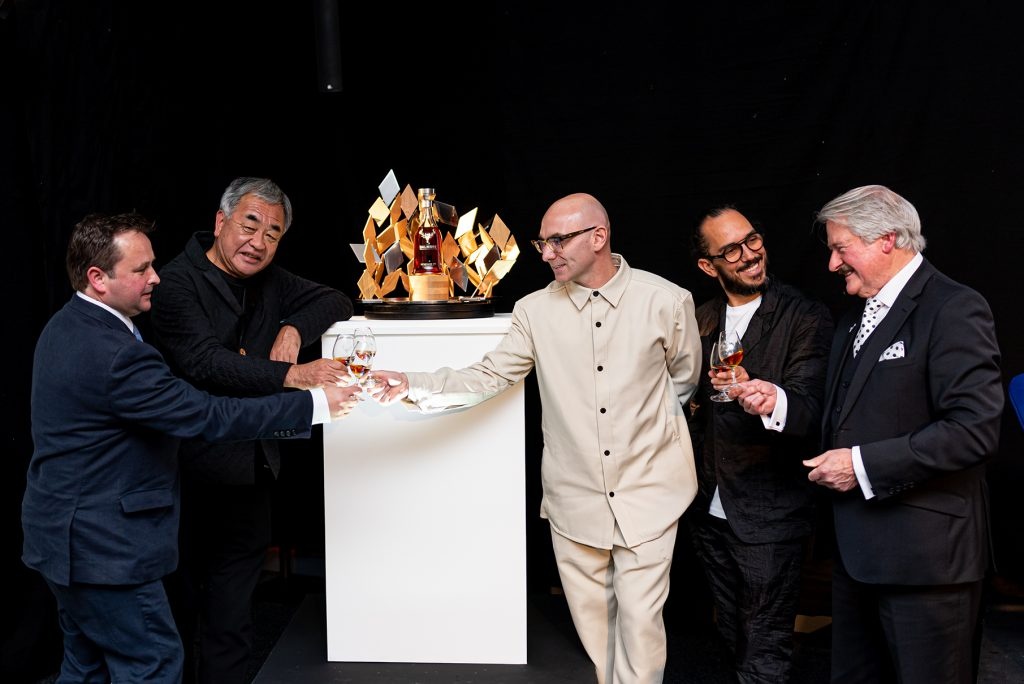 Gregg Glass, Kengo Kuma, John Galvin, Maurizio Mucciola, Richard Paterson celebrating The Dalmore x Kengo Kuma's The Rare. Photo: Courtesy of Dalmore