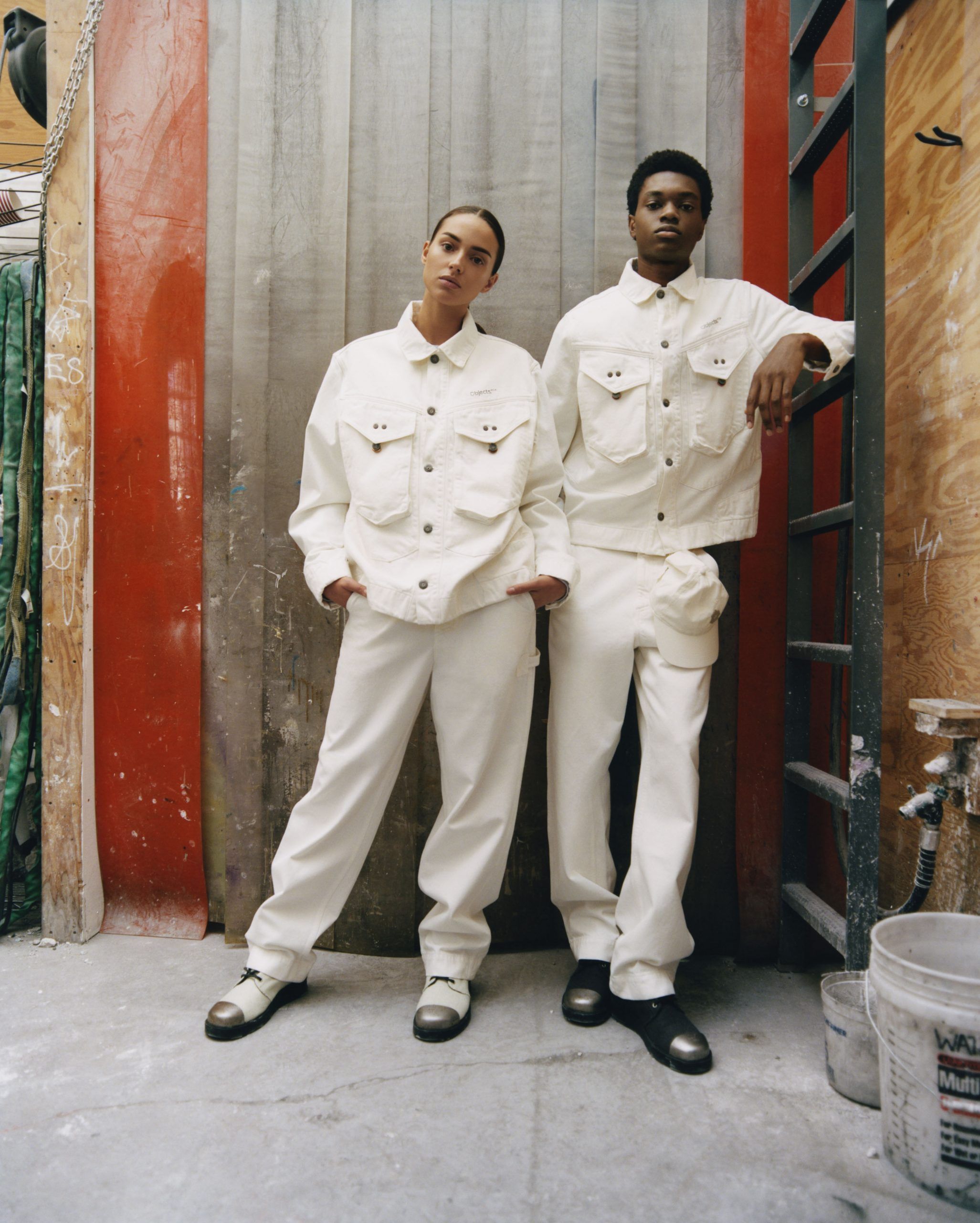 A COLD WALL  Daniel Arsham コラボジーンズ　Sサイズ Daniel Arsham's New Brand Is Made for China's Hypebeasts