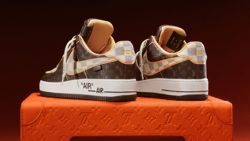 The size US 5 pair of Louis Vuitton x Nike sneakers reached a hammer price of 352,800. Photo: Sotheby's