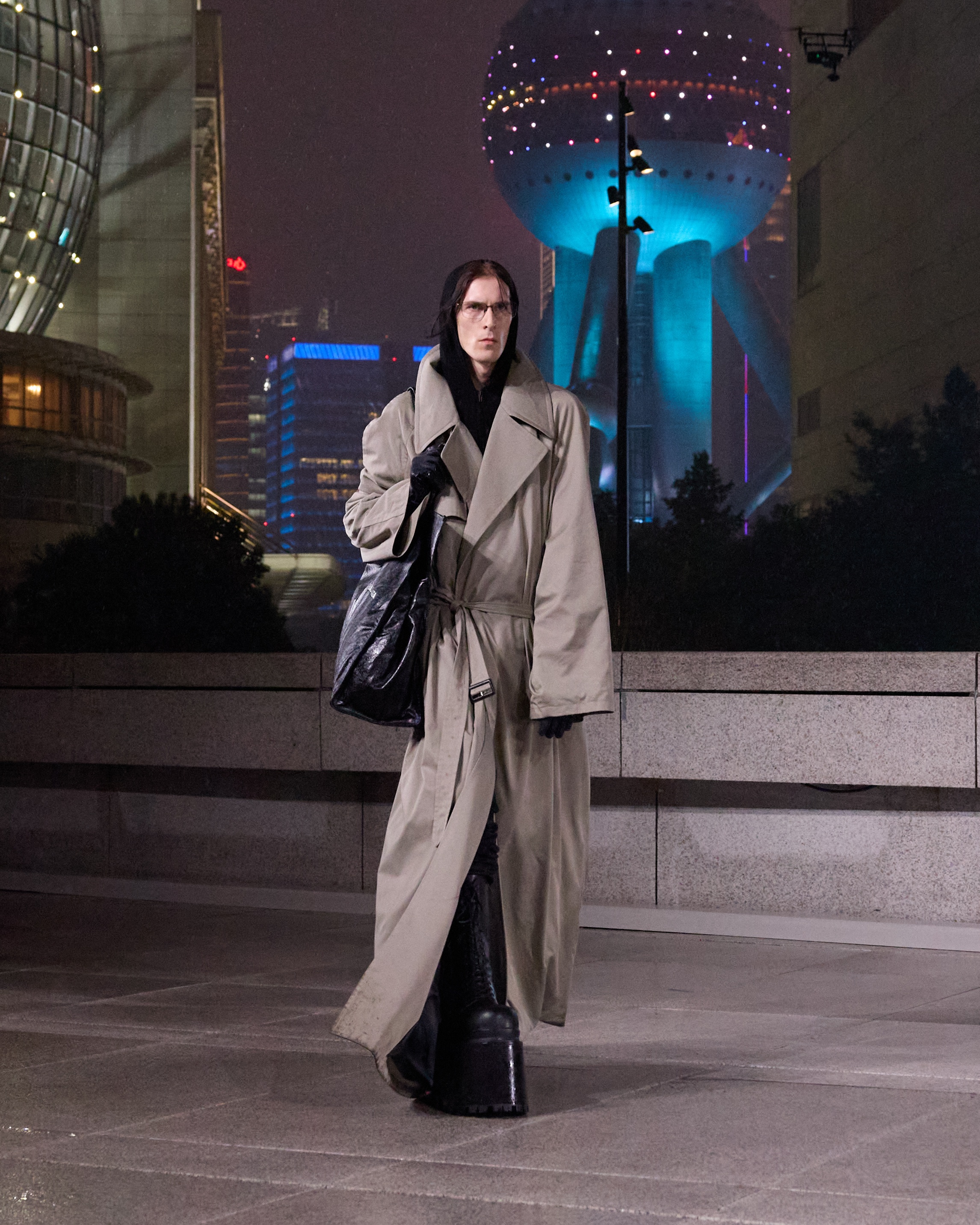 A look from Balenciaga's 2025 Shanghai show. Image: Balenciaga.