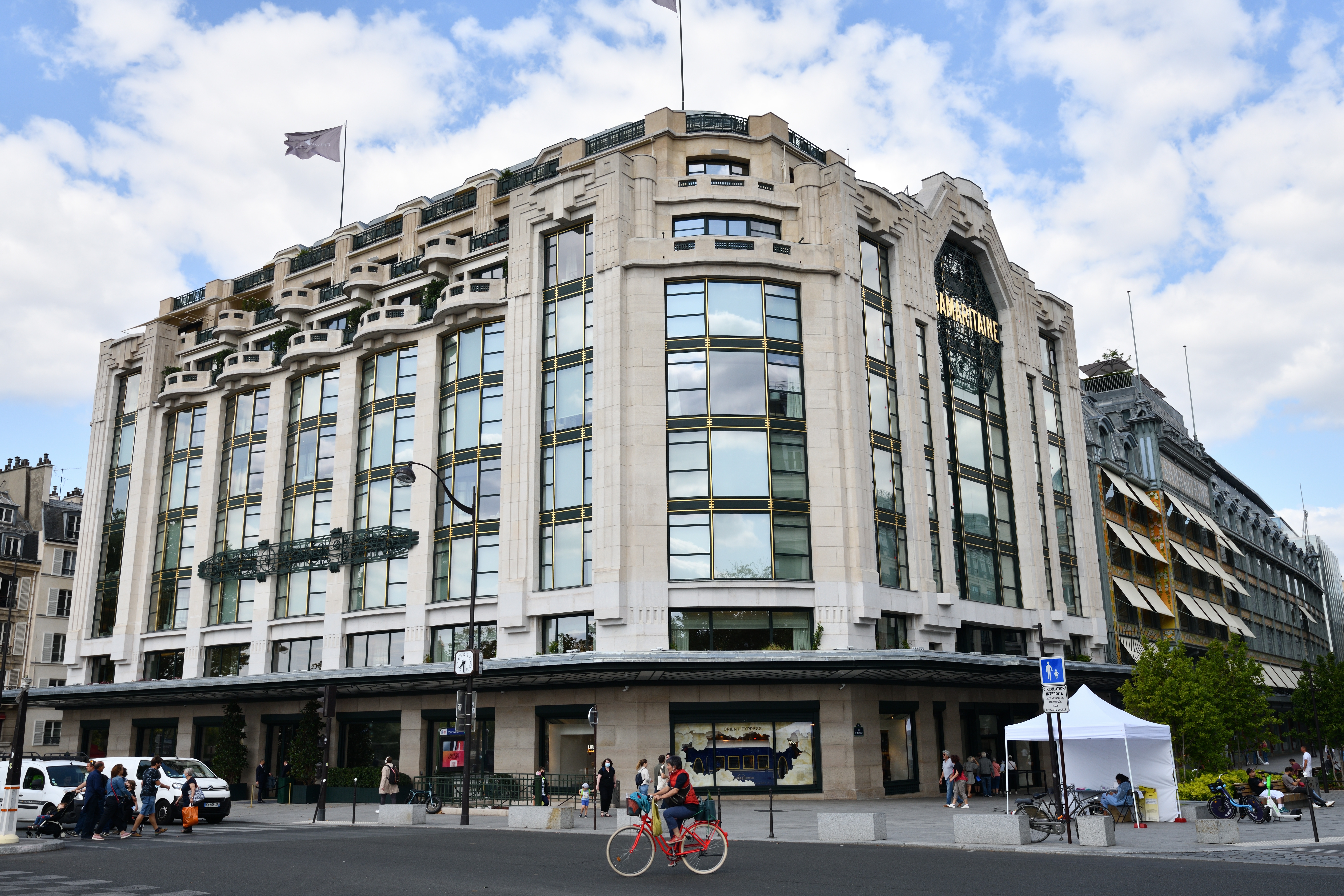 Florasis’ first counter in Europe will land at LVMH-owned Samaritaine Paris Pont-Neuf. Image: Getty Images
