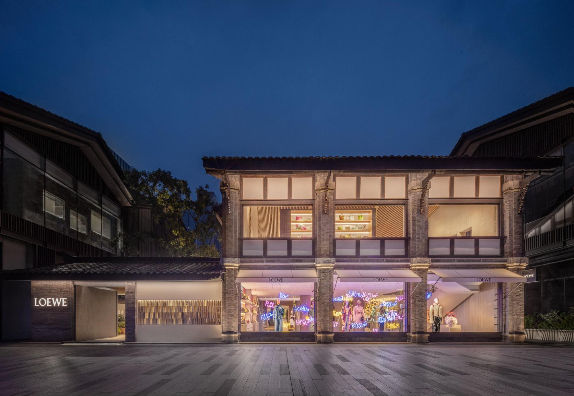 How Loewe crafts its China strategy with Chengdu Gaozhai store opening – Jing Daily 