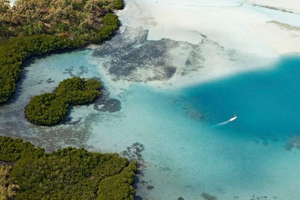 Mauritius is hoping to fill up its beaches with Chinese tourists to replace declining European visitor numbers. (Flickr/Samovar Group)