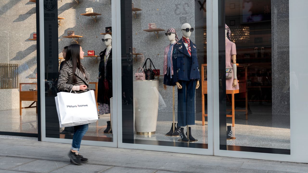 Globalization No More: Get Ready for Another 12 Months of Local Luxury ...