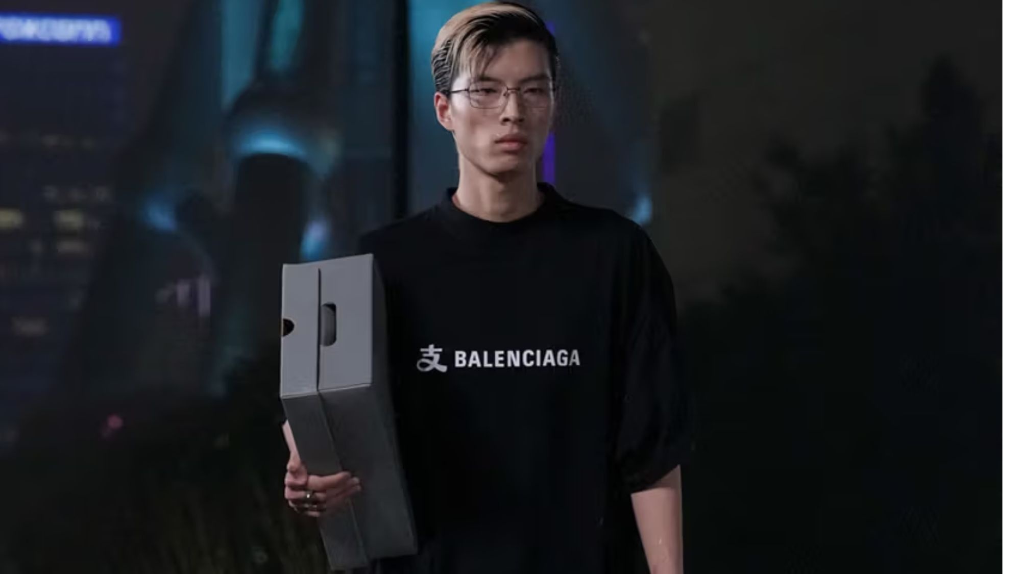 Balenciaga's Alipay collaboration has been featured in Xiaohongshu's Balenciaga ugly fashion hashtag by consumers. Image: Balenciaga