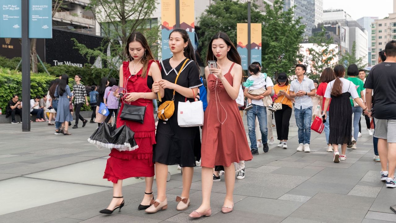 Will Teenage Debt Cripple China’s Luxury Market?