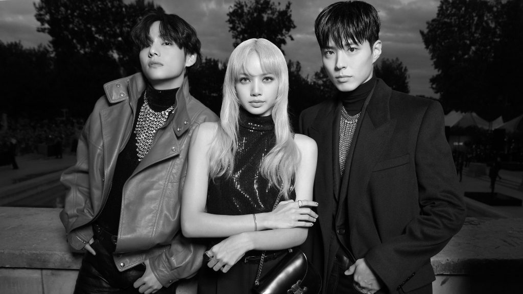 K-pop stars V, Lisa, and Park Bo-gum are seen together at Paris Fashion Week. Photo: Celine