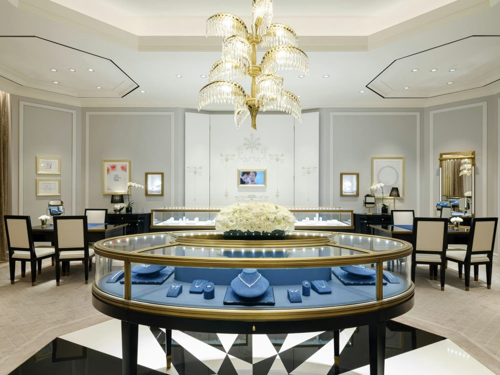 The Harry Winston store at Nanjing Deji Plaza resembles a private residence. Photo: Harry Winston