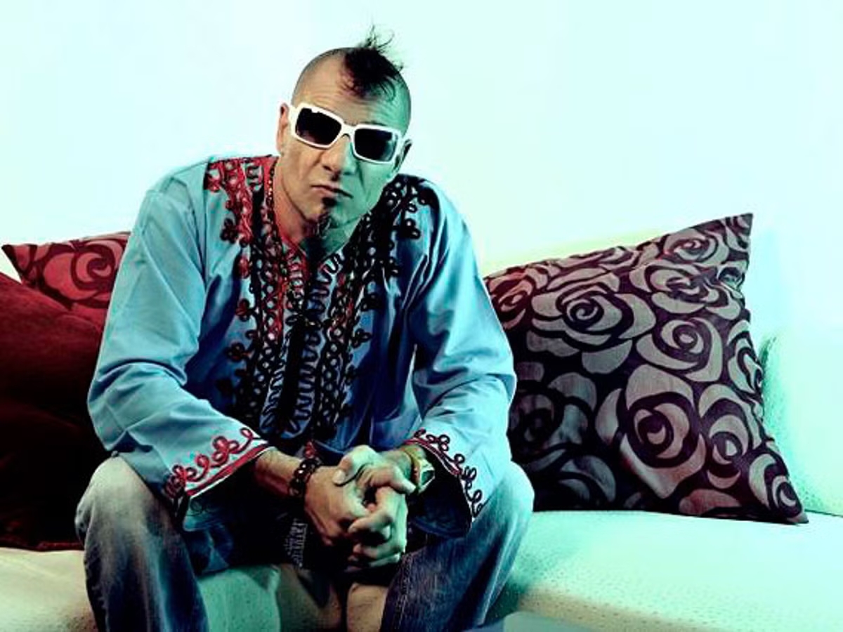 Bilde av Guru Josh Project