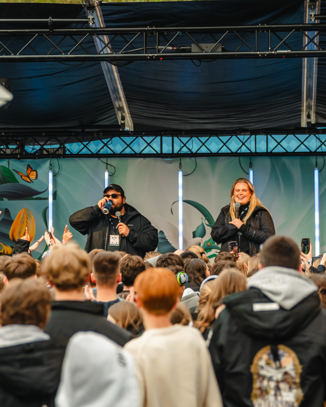 Javad og Nora Svenningsen på The Village scenen.