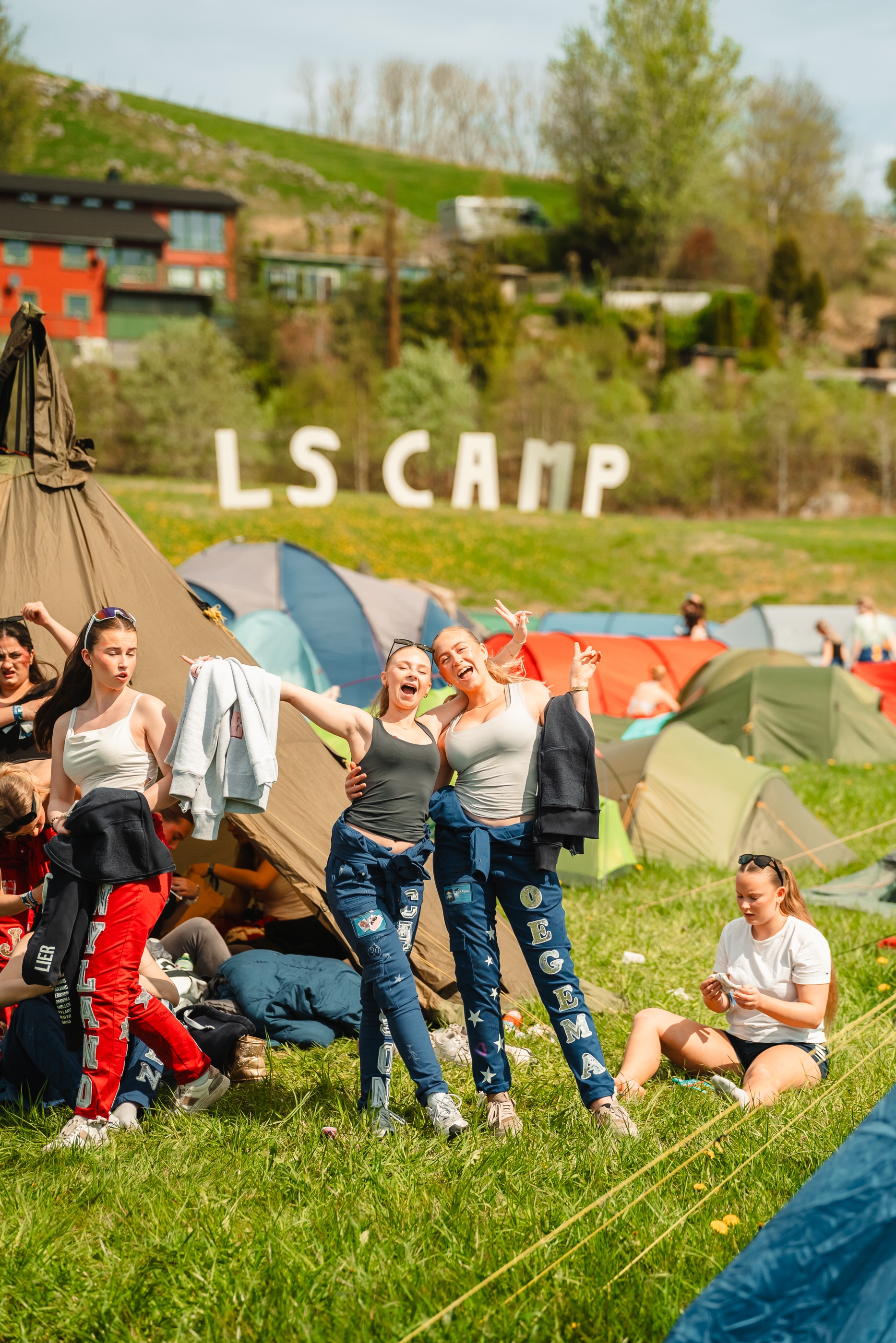 Russen koser seg i LS:CAMP.