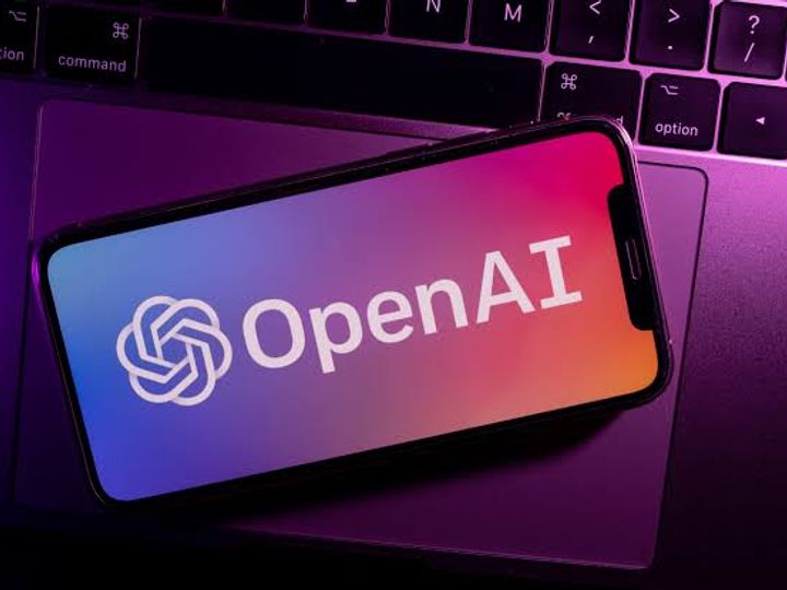 Illustratsioon uudisele: OpenAI lubab 100 000 teadlasel kasutada tippmudeleid tasuta