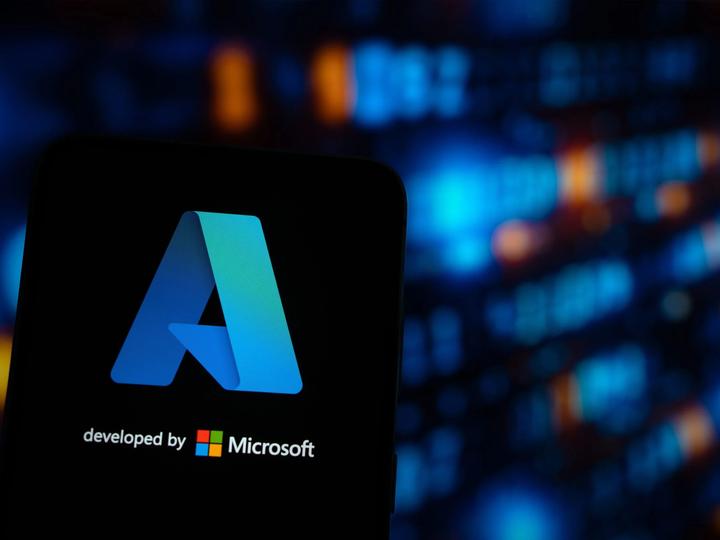 Illustratsioon uudisele: Microsofti Azure ületas aastakäibelt 100 miljardi dollari piiri